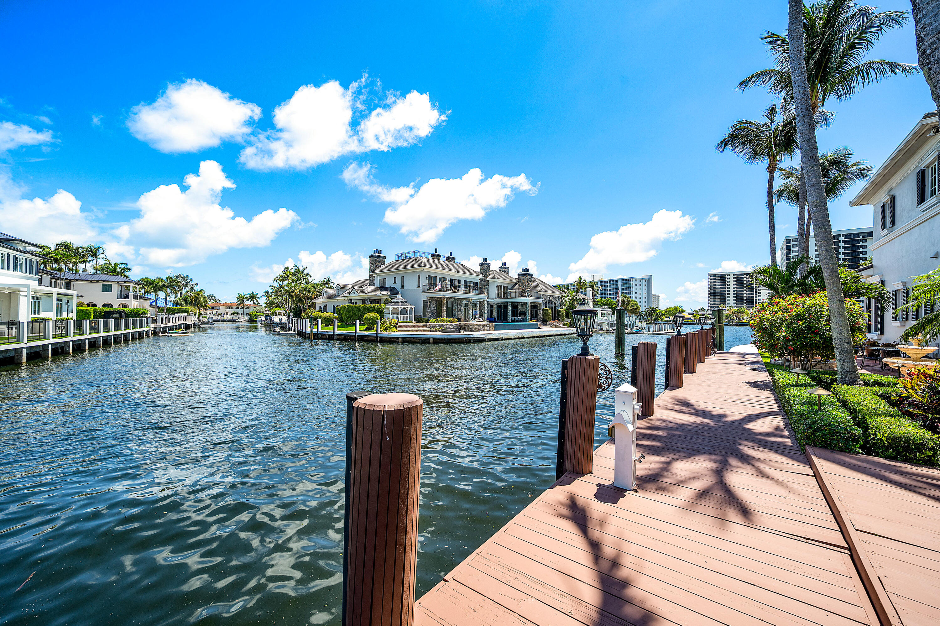 BOCA HARBOUR ISLAND SEC - Residential