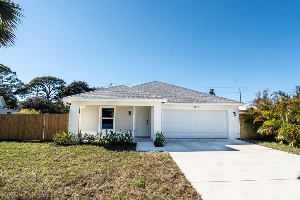 Photo of 5232 SE 55th Terrace, Stuart, FL 34997 (MLS # R11161542)