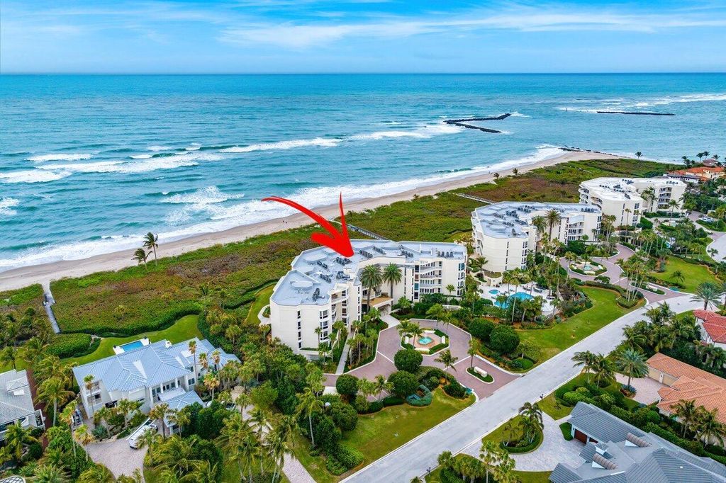 Photo of 2920 SE Dune Drive #220, Stuart, FL 34996 (MLS # R10951187)