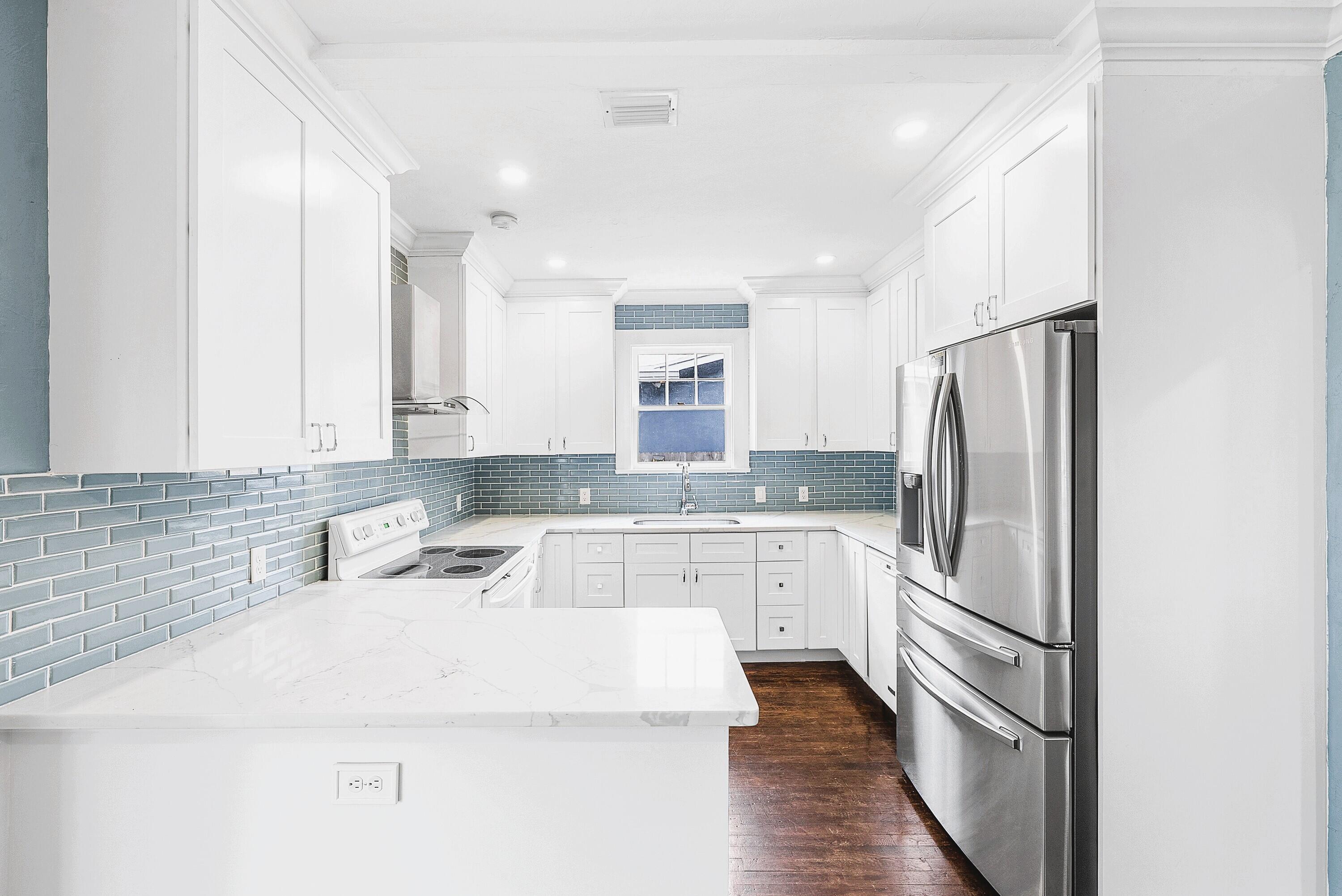 LAKE WORTH TOWN OF - Residential