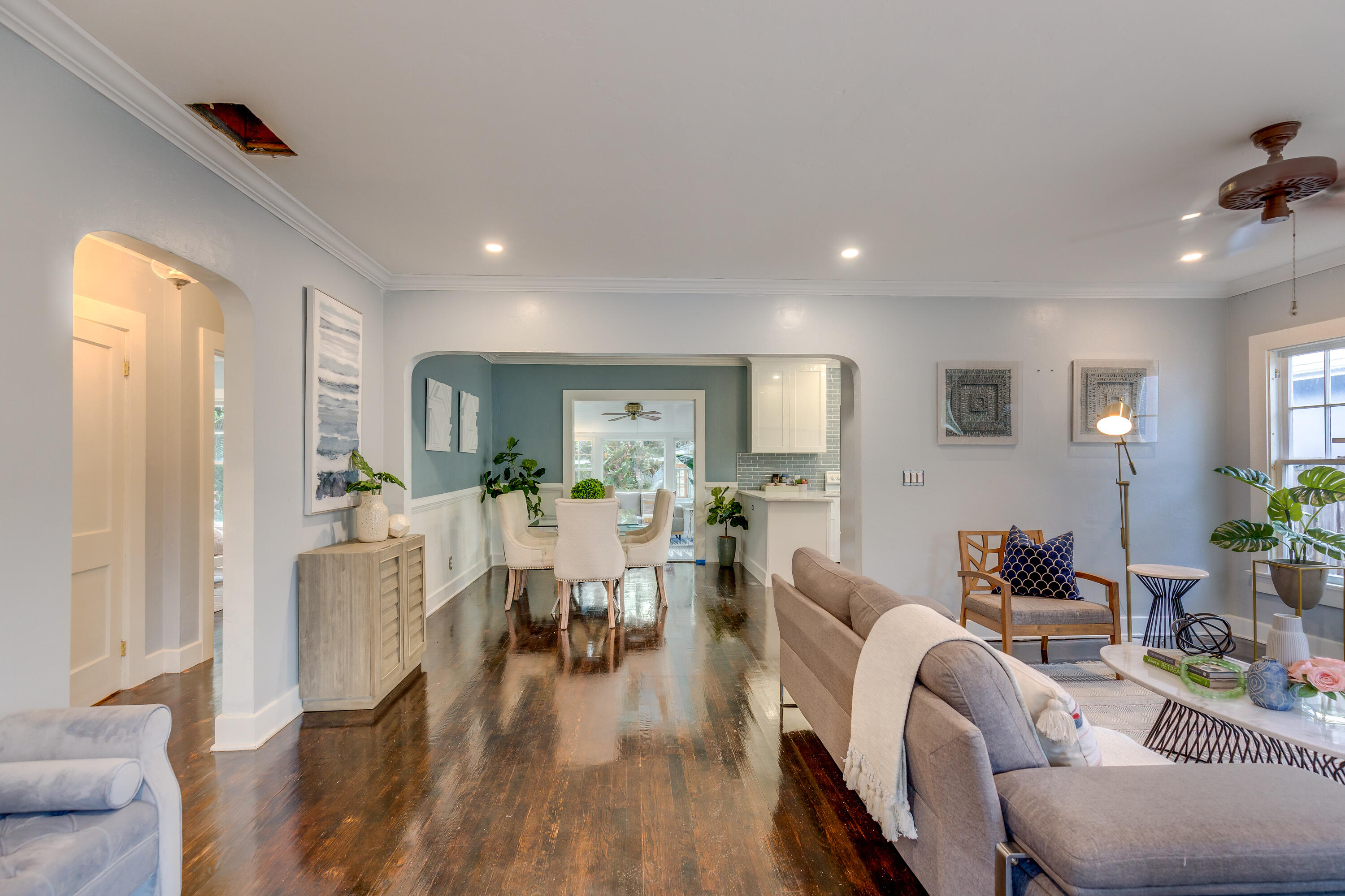 717 N Lakeside Drive