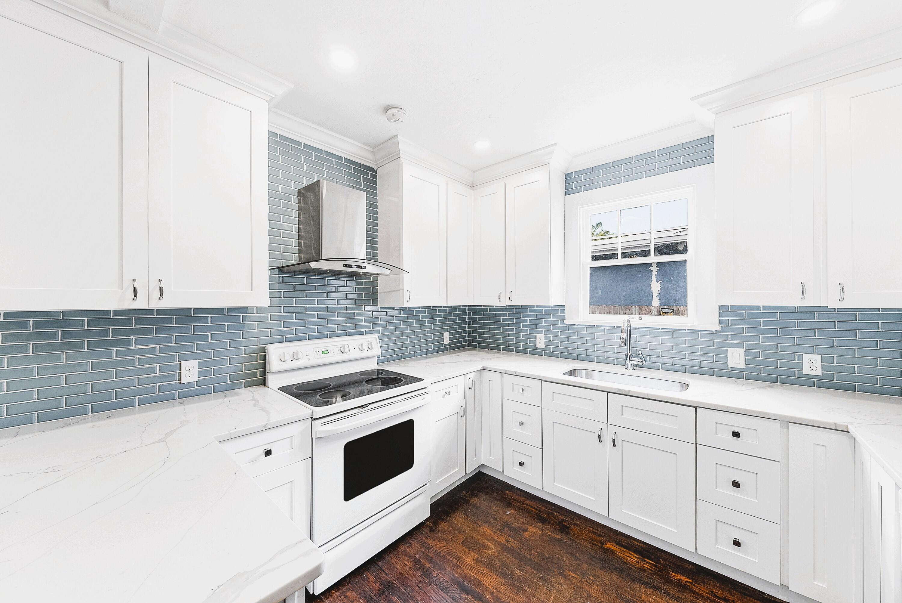 LAKE WORTH TOWN OF - Residential