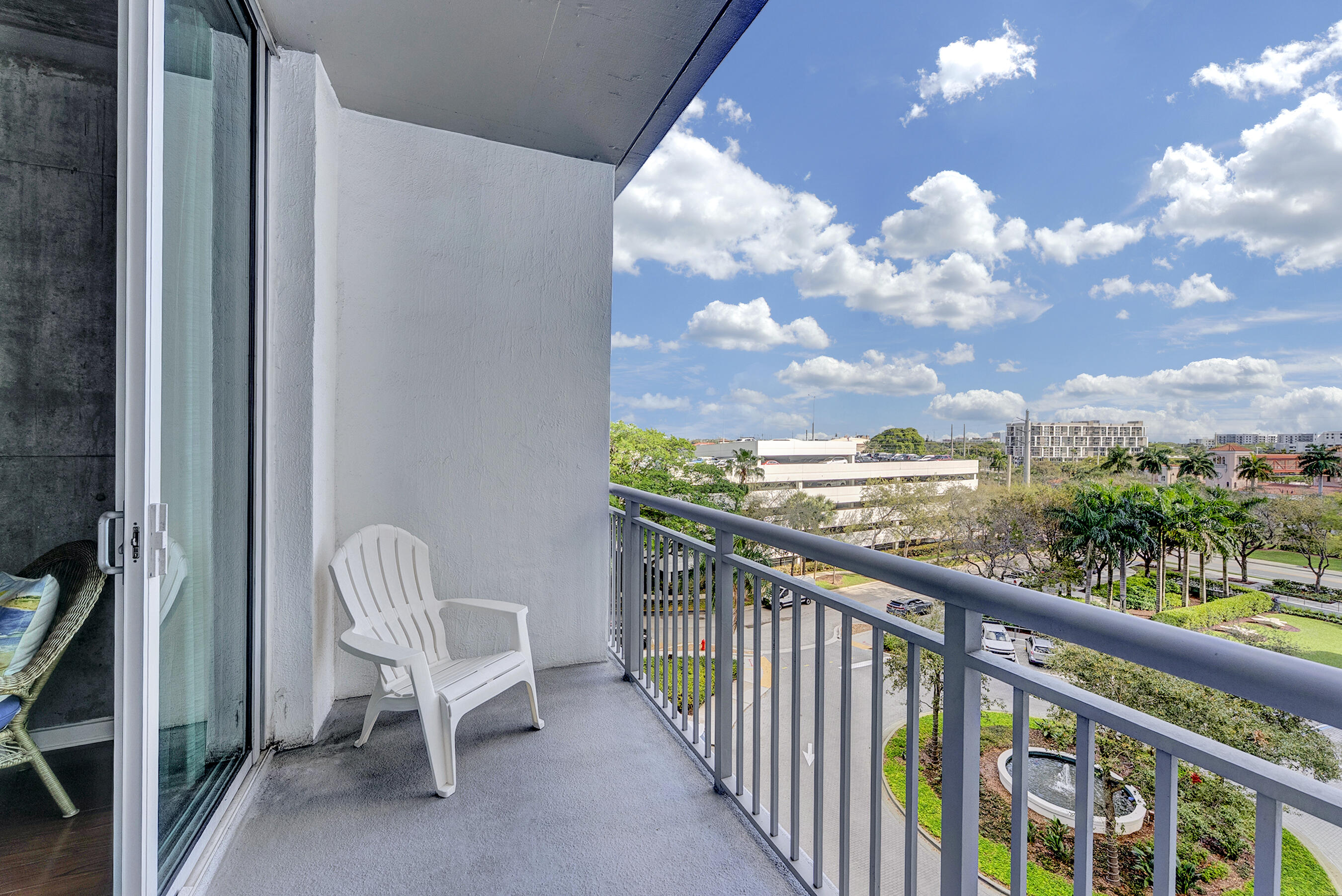 EDGE CONDO - Residential