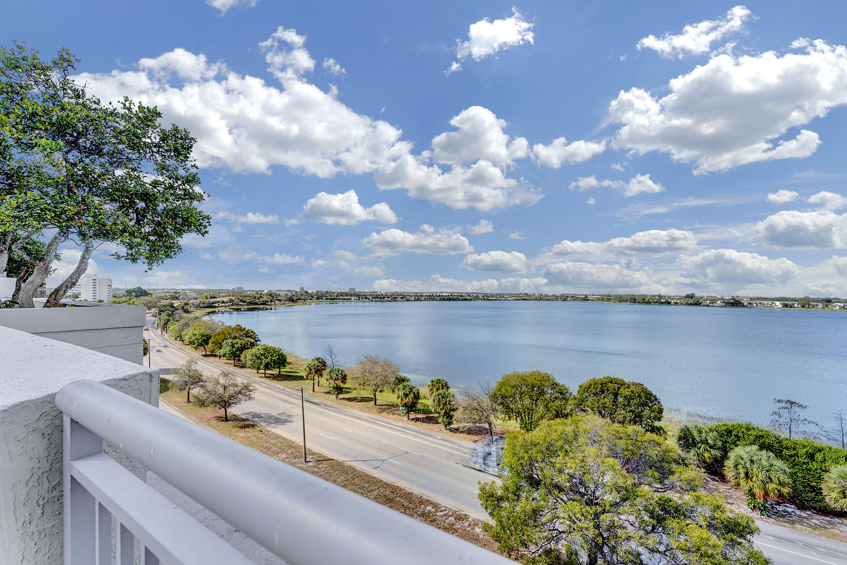 EDGE CONDO - Residential