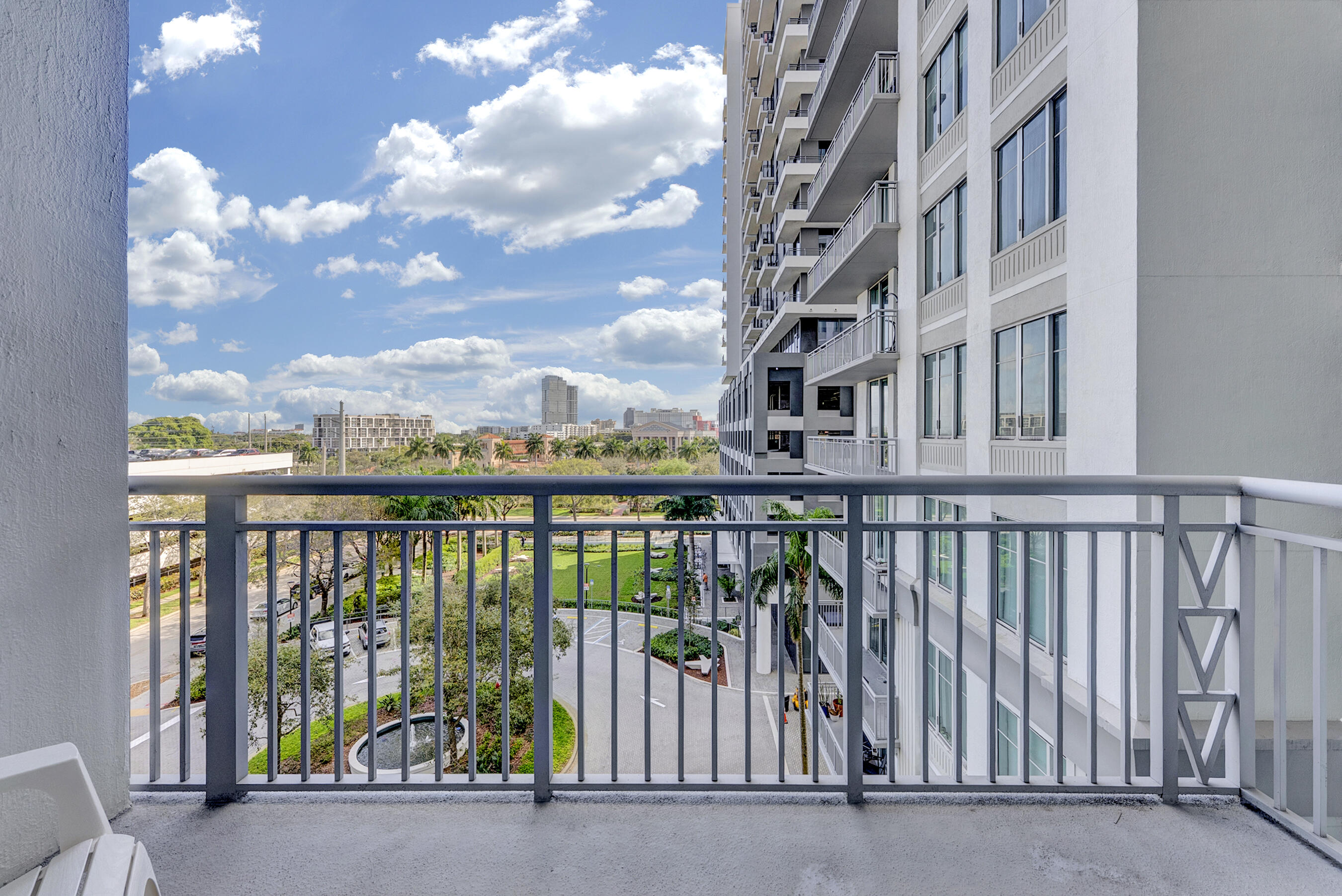 EDGE CONDO - Residential