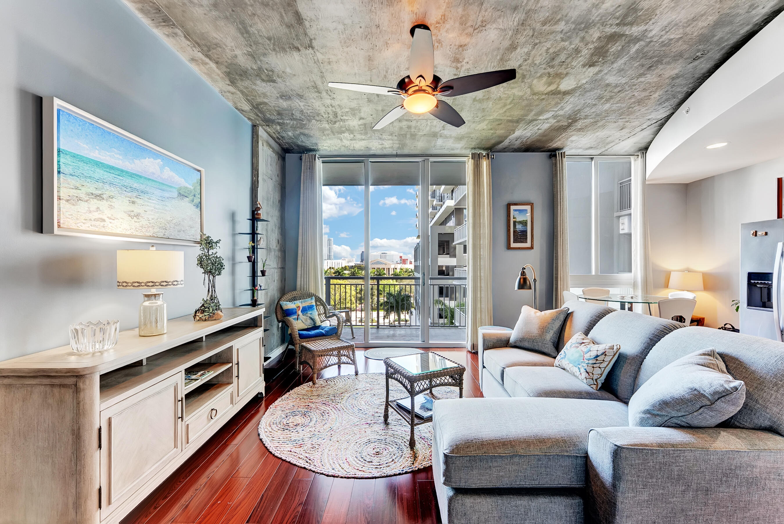 EDGE CONDO - Residential