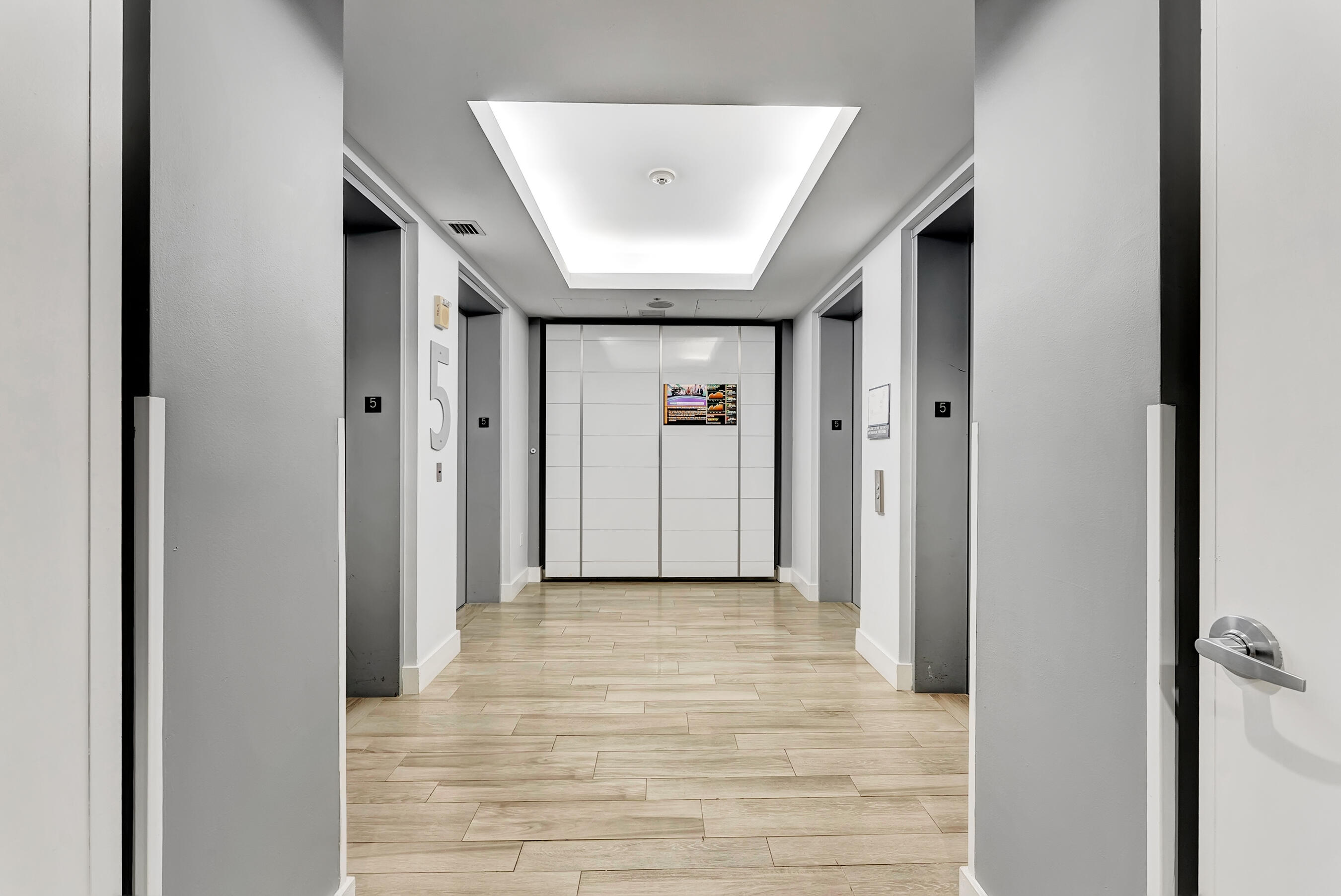 EDGE CONDO - Residential