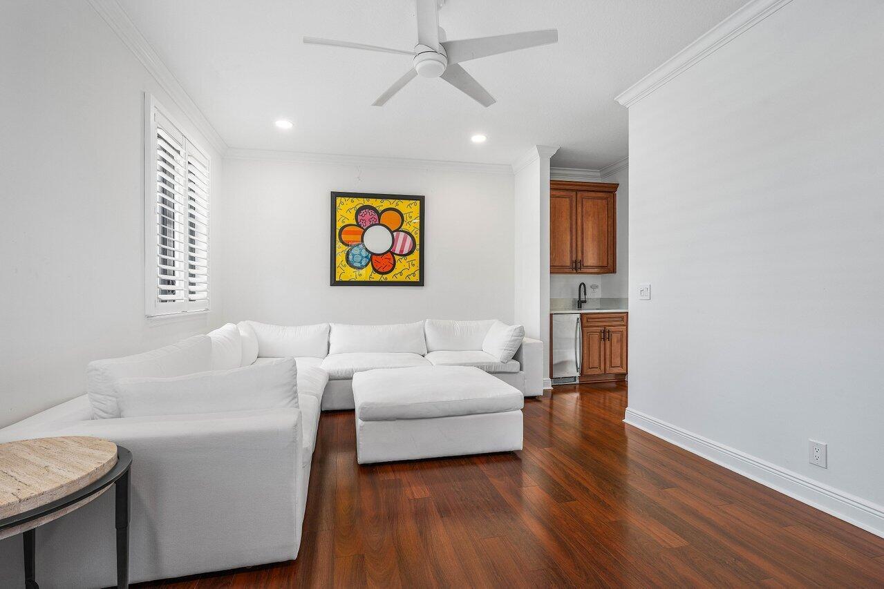 Equus - Residential