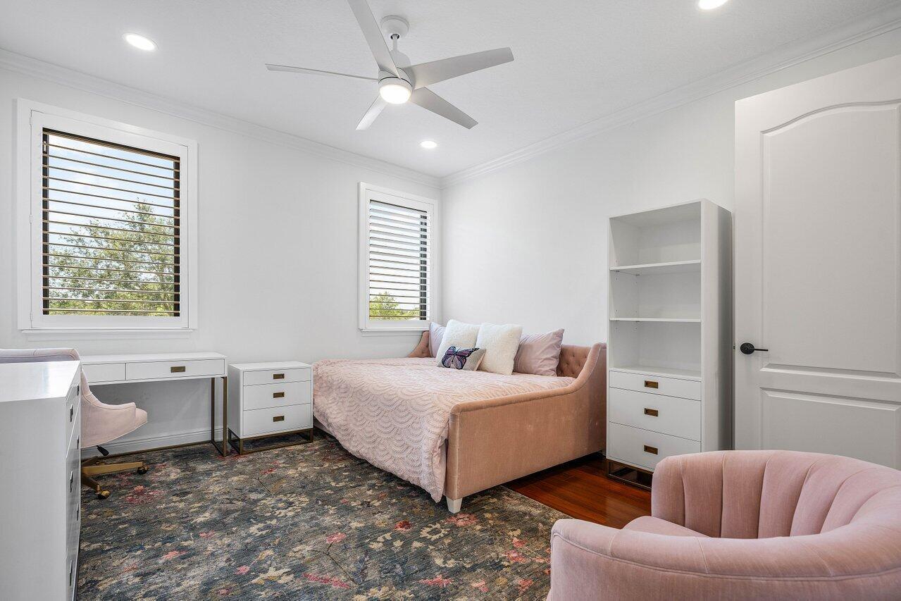 Equus - Residential