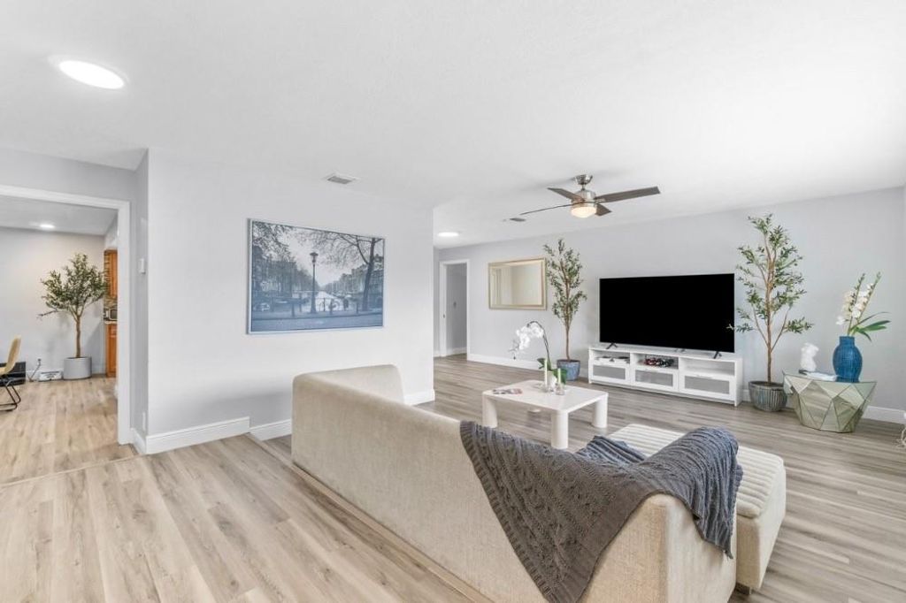 Photo of 1031 SW 11th Street, Boca Raton, FL 33486 (MLS # F10508478)