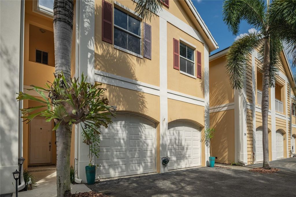 Photo of 535 SW 18th Avenue #31, Fort Lauderdale, FL 33312 (MLS # F10399271)