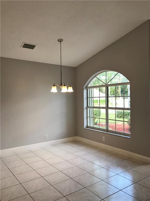 Floral Lakes - Residential