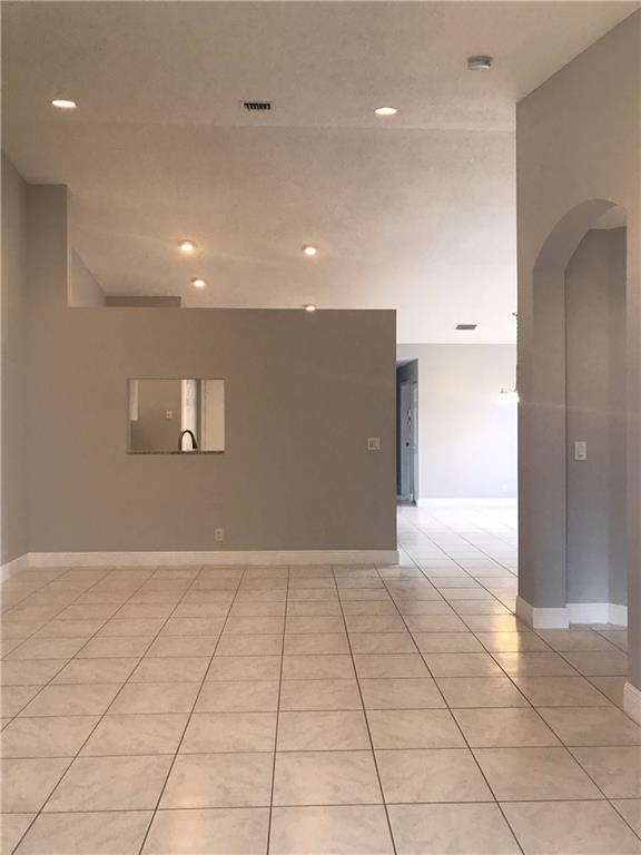 Floral Lakes - Residential
