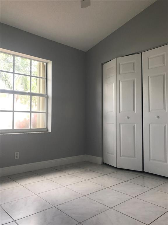 Floral Lakes - Residential