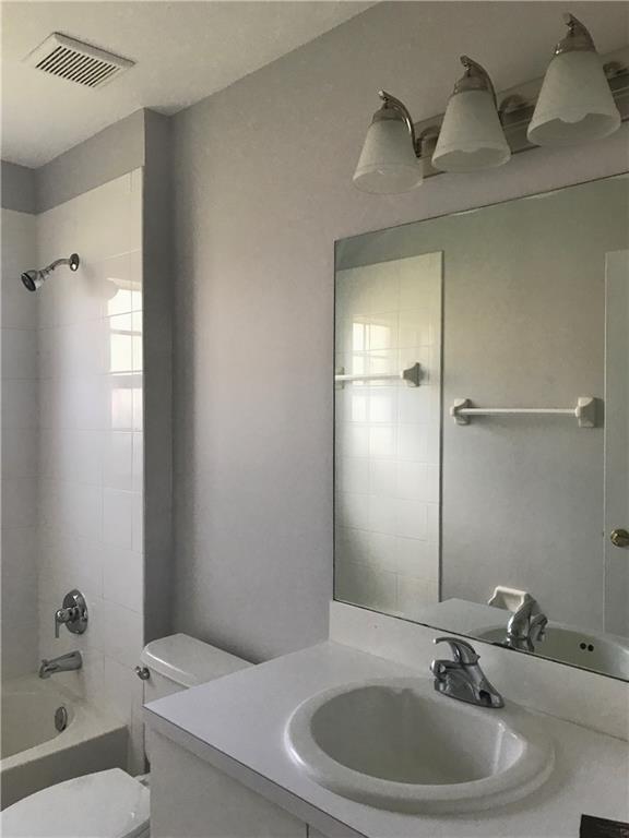 Floral Lakes - Residential