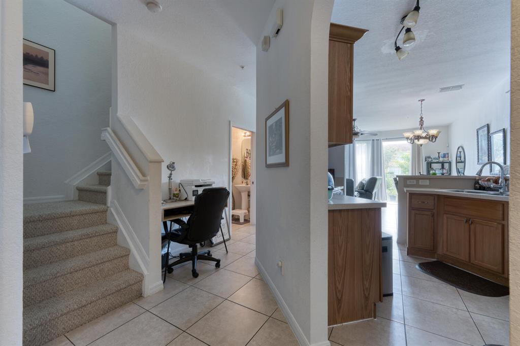 PIPERS CAY CONDO - Residential