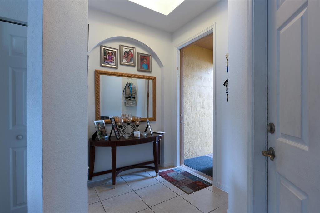 PIPERS CAY CONDO - Residential