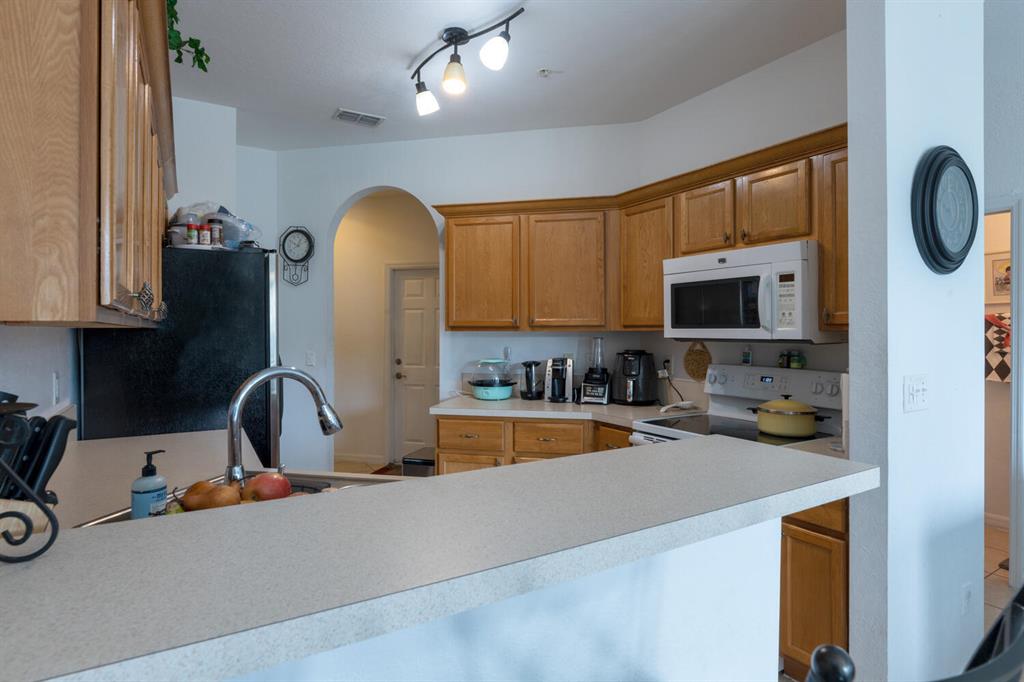 PIPERS CAY CONDO - Residential