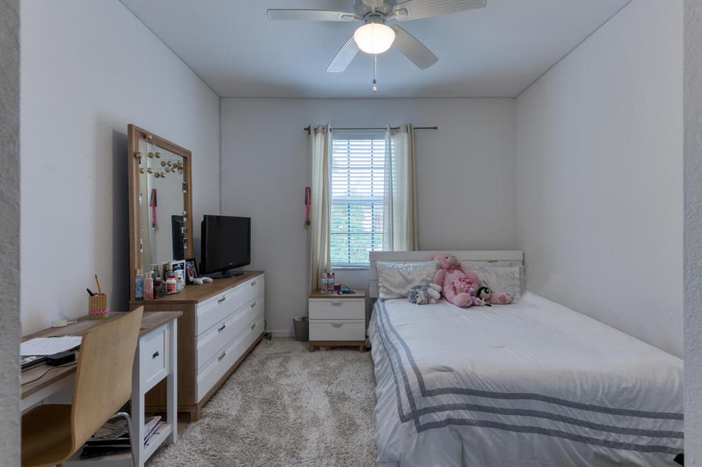 PIPERS CAY CONDO - Residential