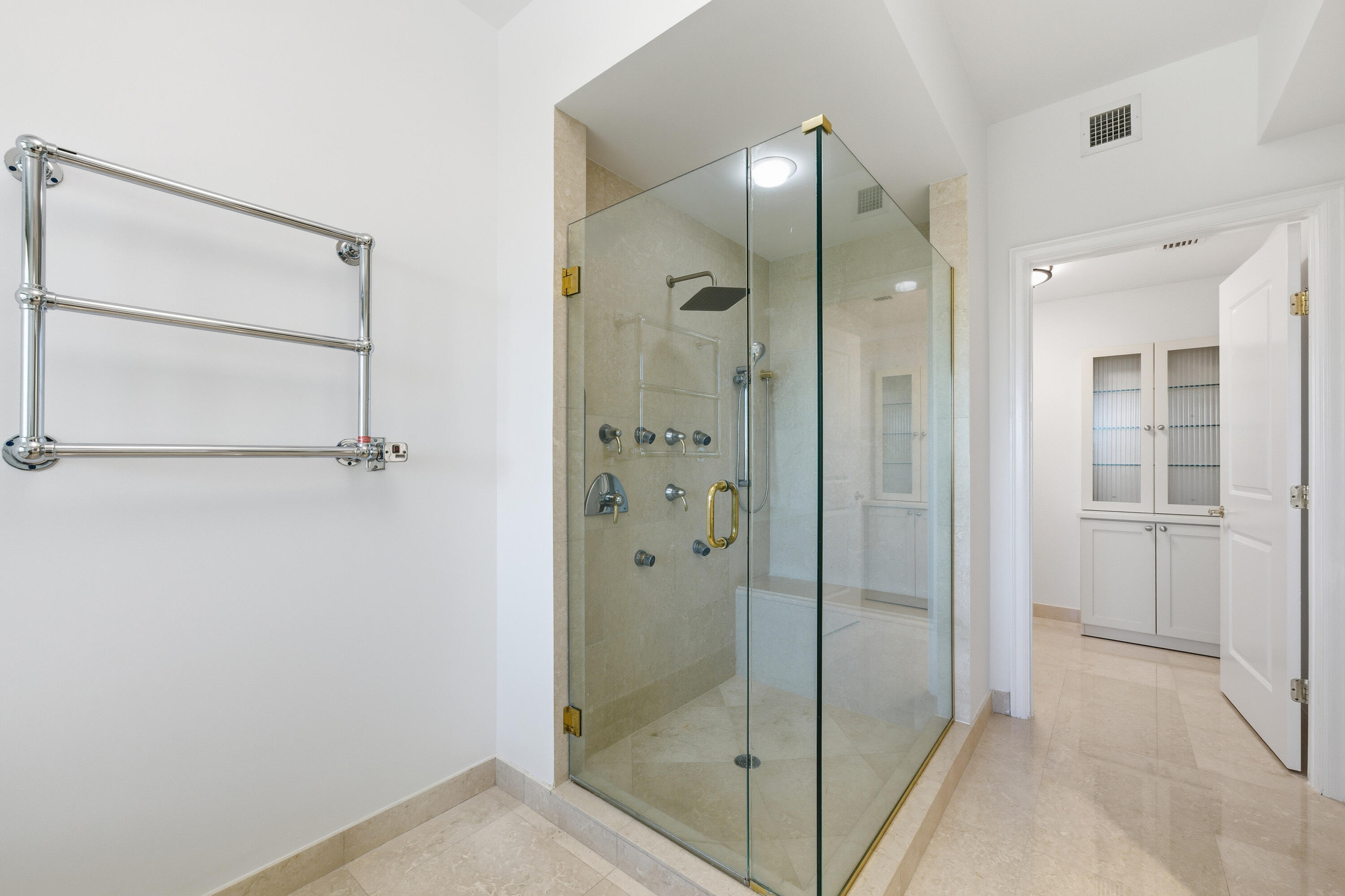 OCEAN GRANDE BEACH & MARINA - Residential