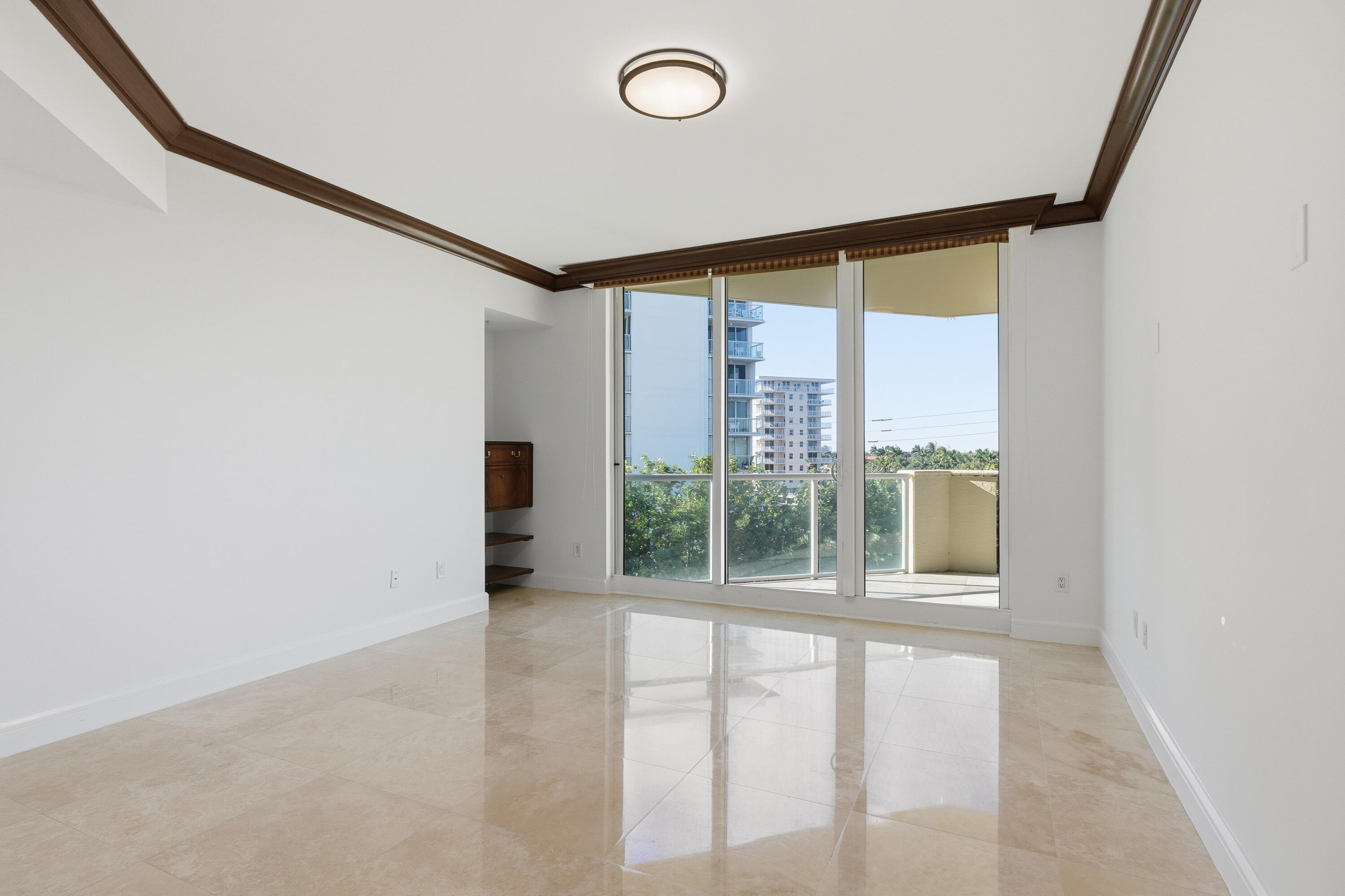 OCEAN GRANDE BEACH & MARINA - Residential