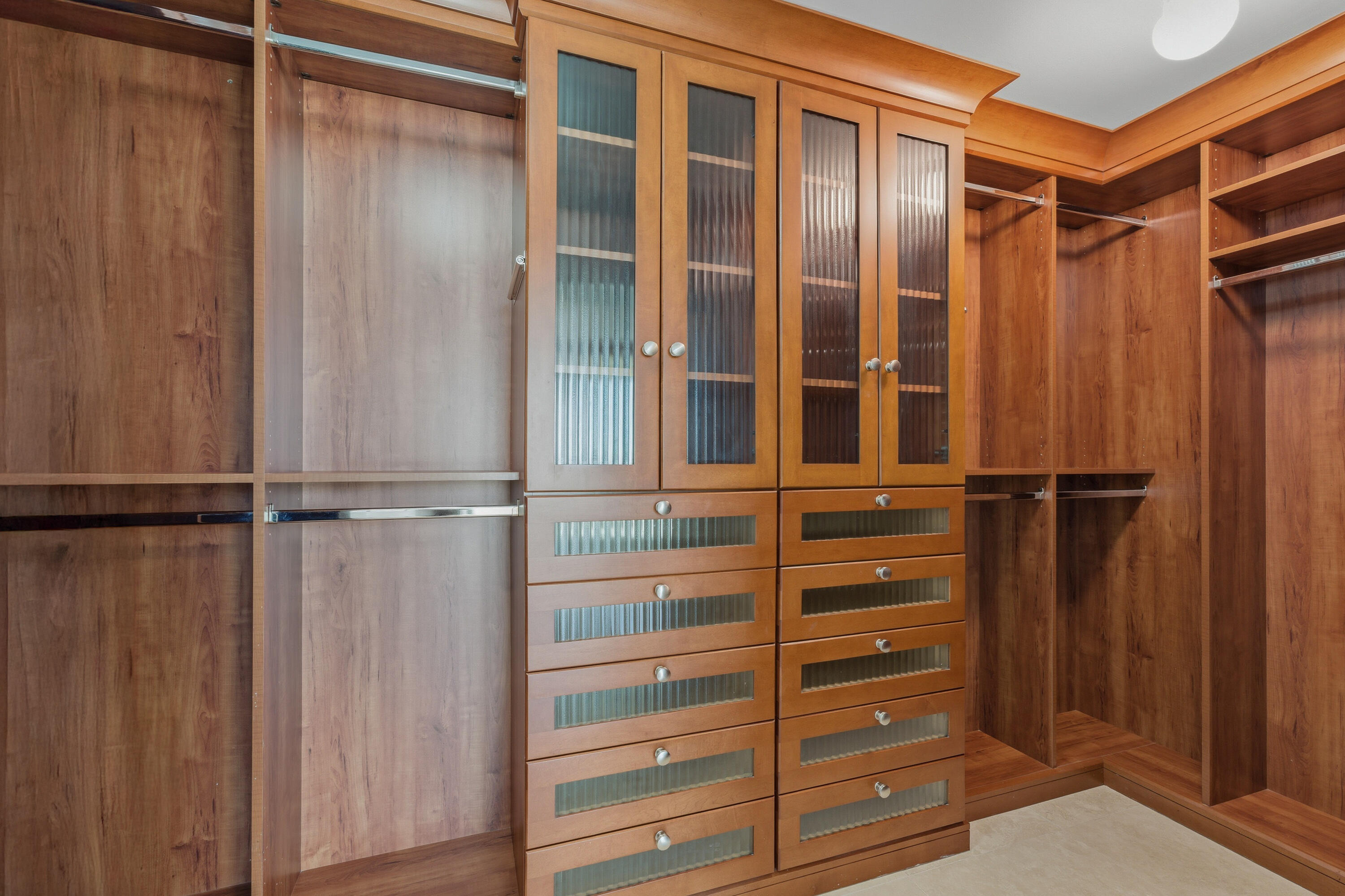 OCEAN GRANDE BEACH & MARINA - Residential