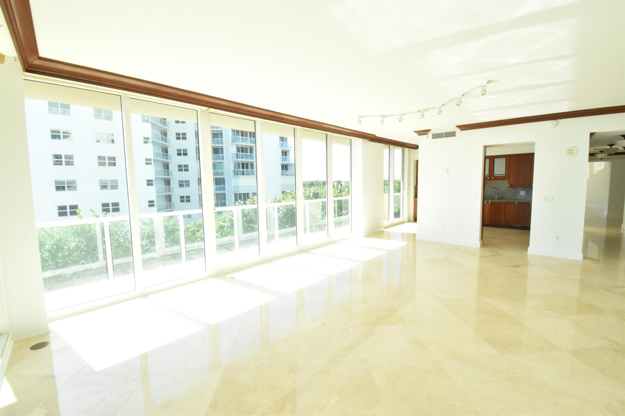 OCEAN GRANDE BEACH & MARI - Residential