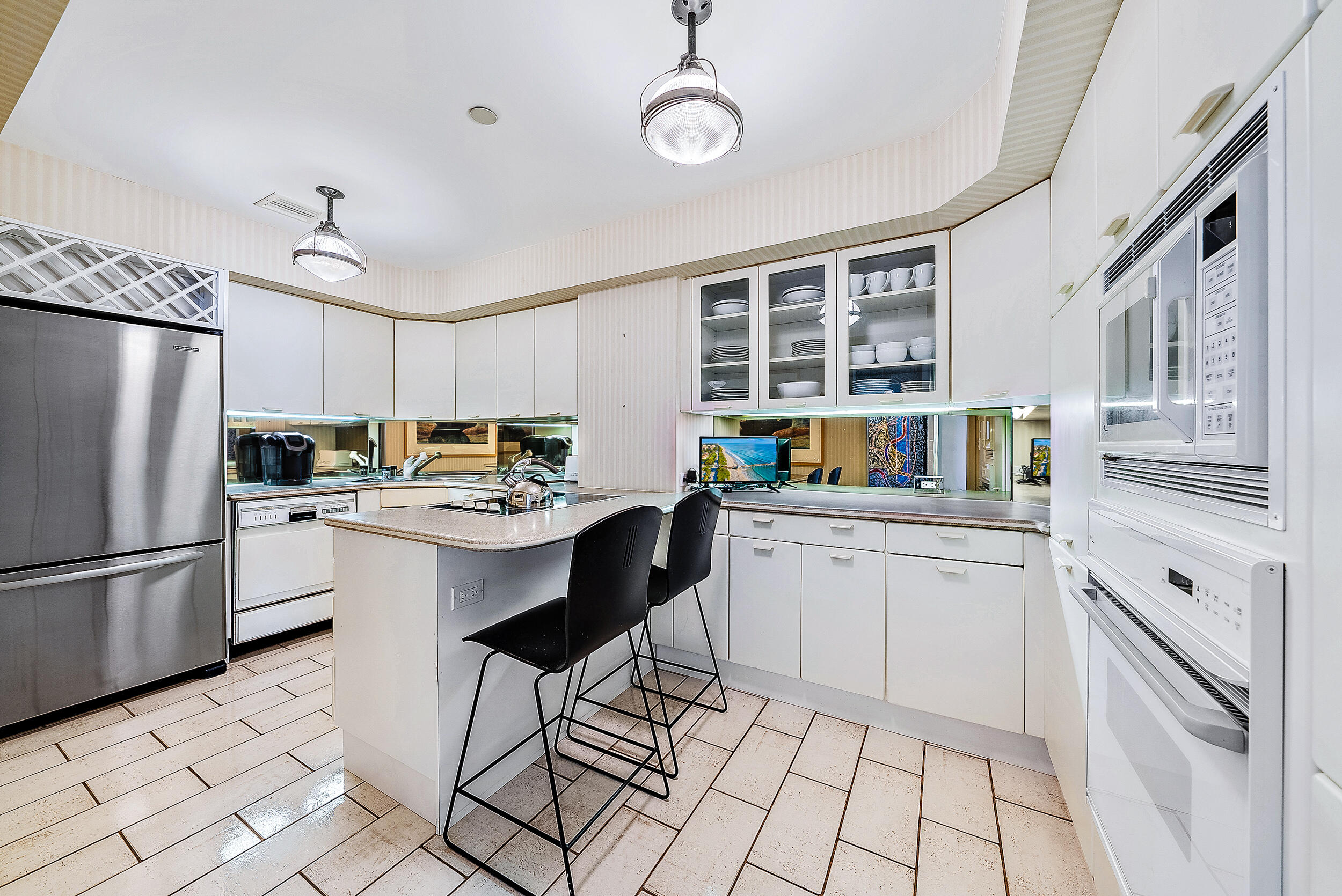 PALM BEACH BILTMORE COND DECL FILED 7-9-80 - Residential