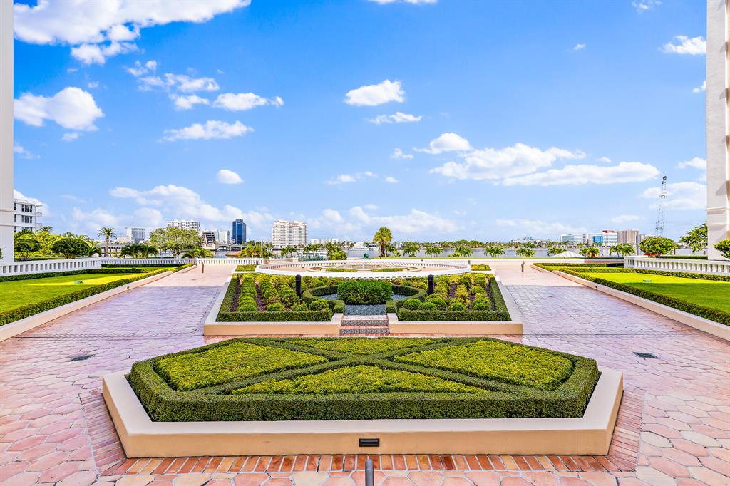 PALM BEACH BILTMORE COND - Residential