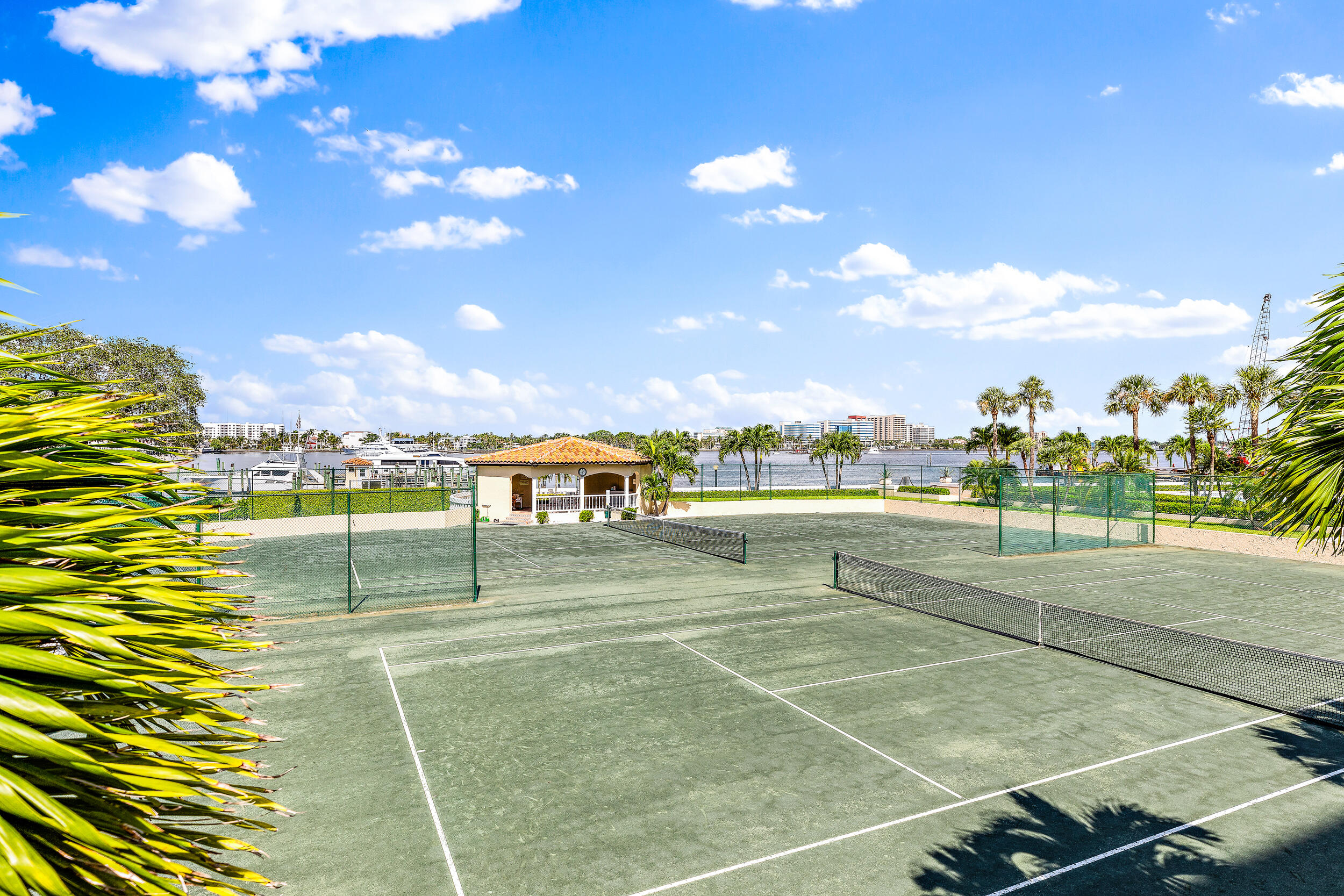 PALM BEACH BILTMORE COND DECL FILED 7-9-80 - Residential