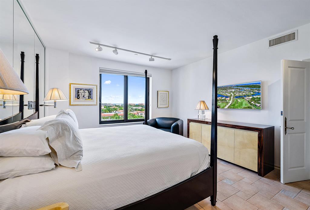 PALM BEACH BILTMORE COND - Residential