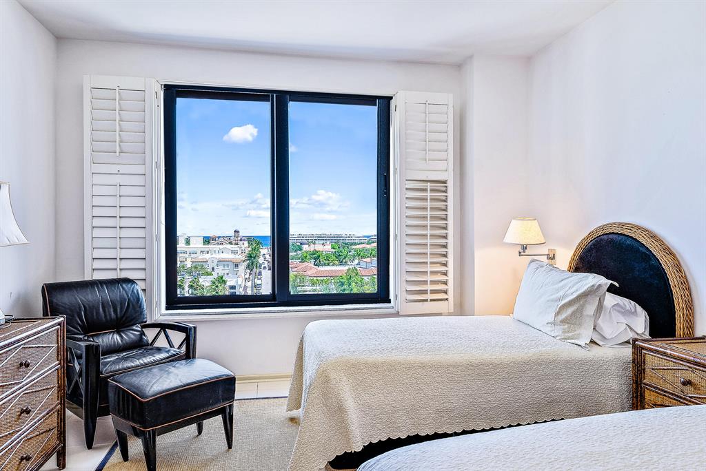 PALM BEACH BILTMORE COND - Residential