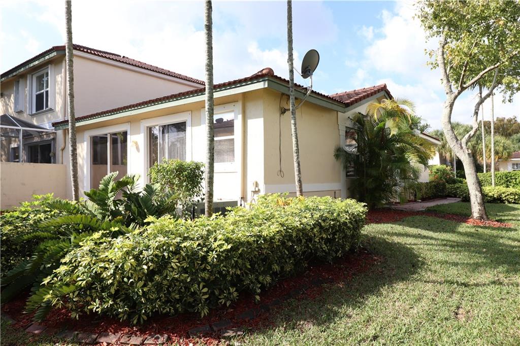 Pelican Pointe - Residential