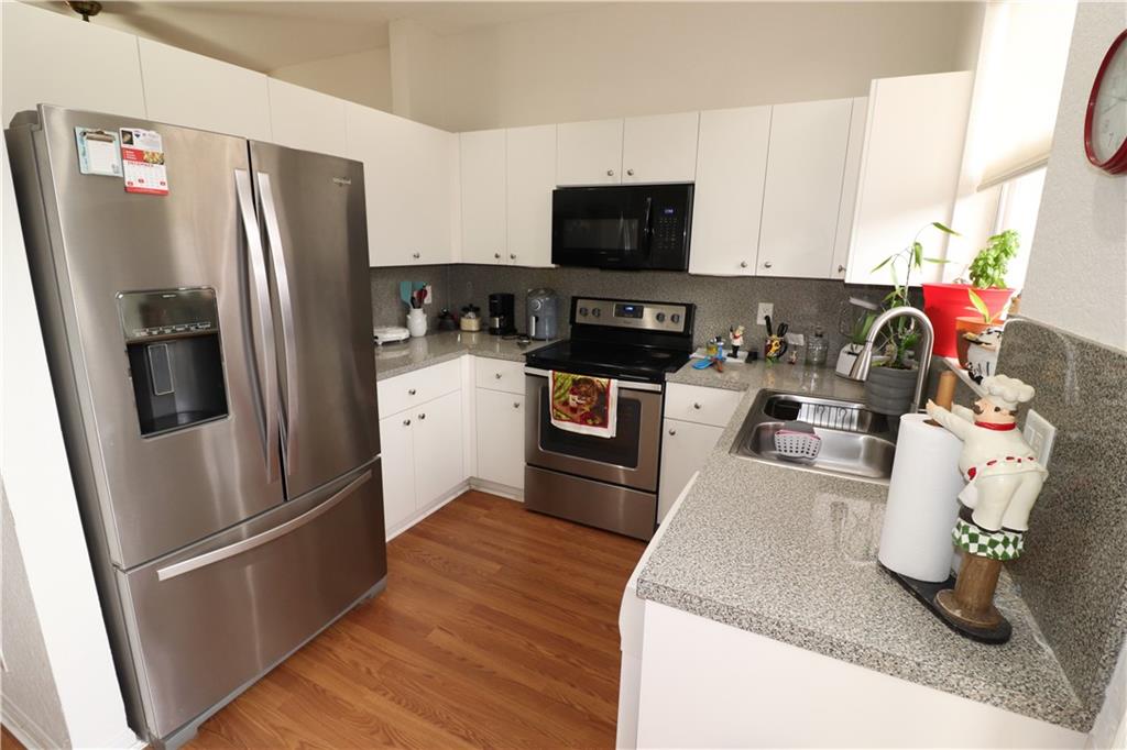 Pelican Pointe - Residential