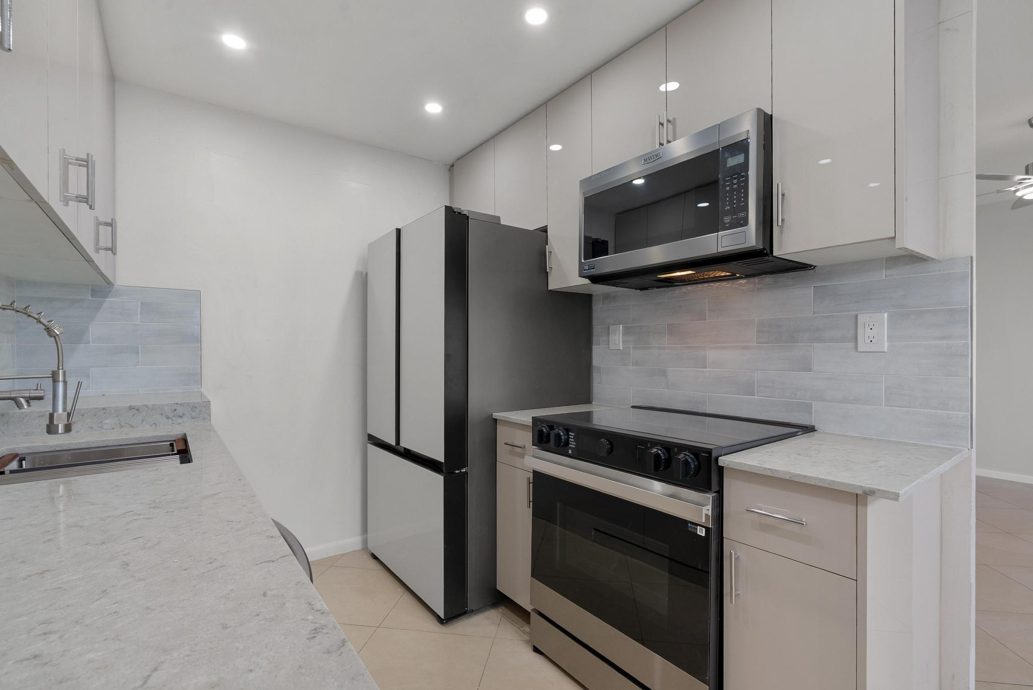 Cornwall B - Residential Lease