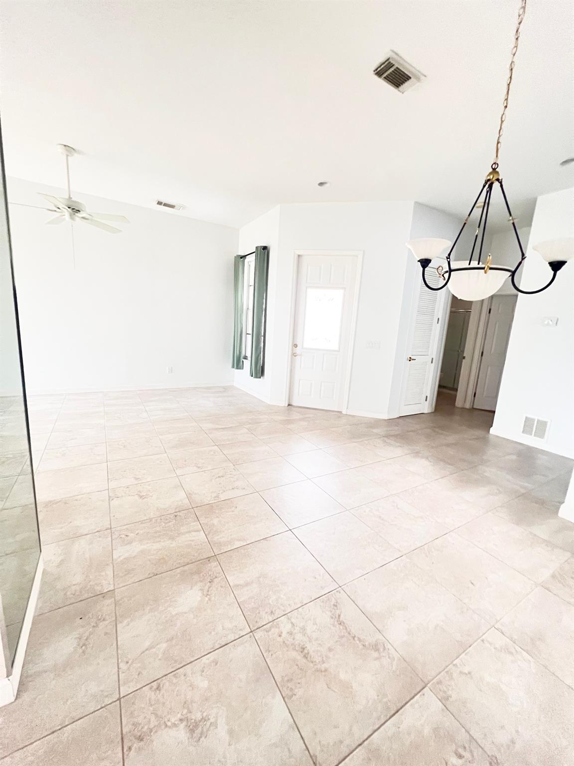 LAKE CHARLES - Residential Lease