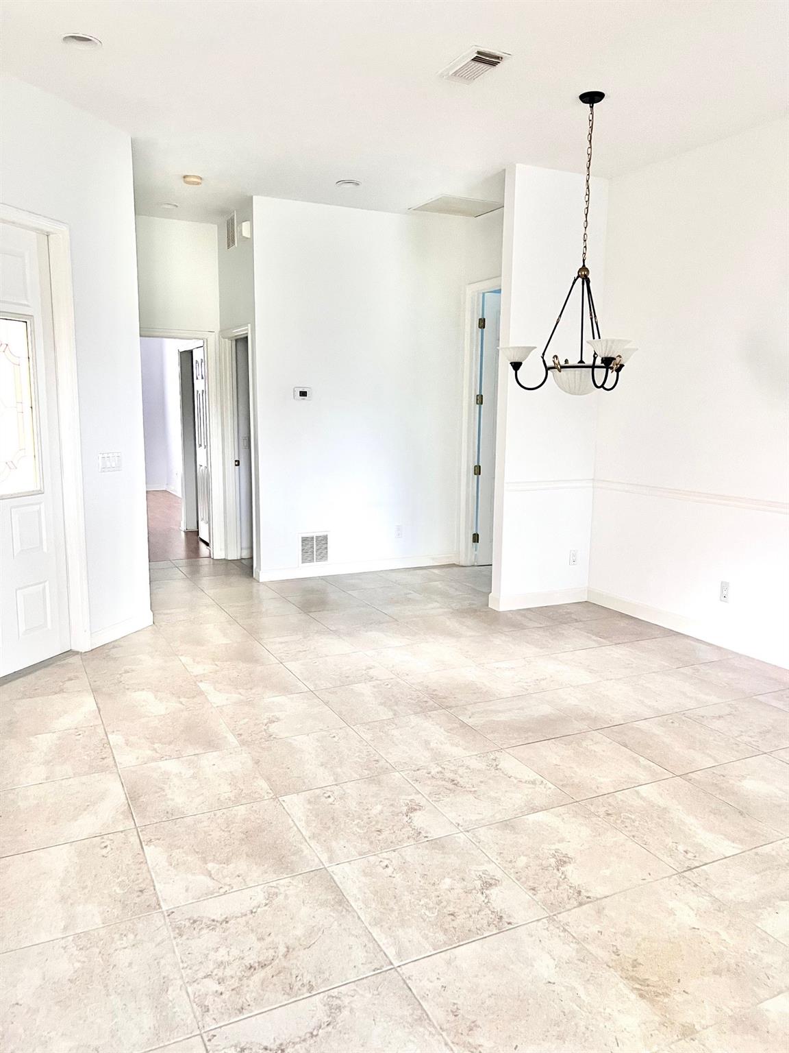 LAKE CHARLES - Residential Lease