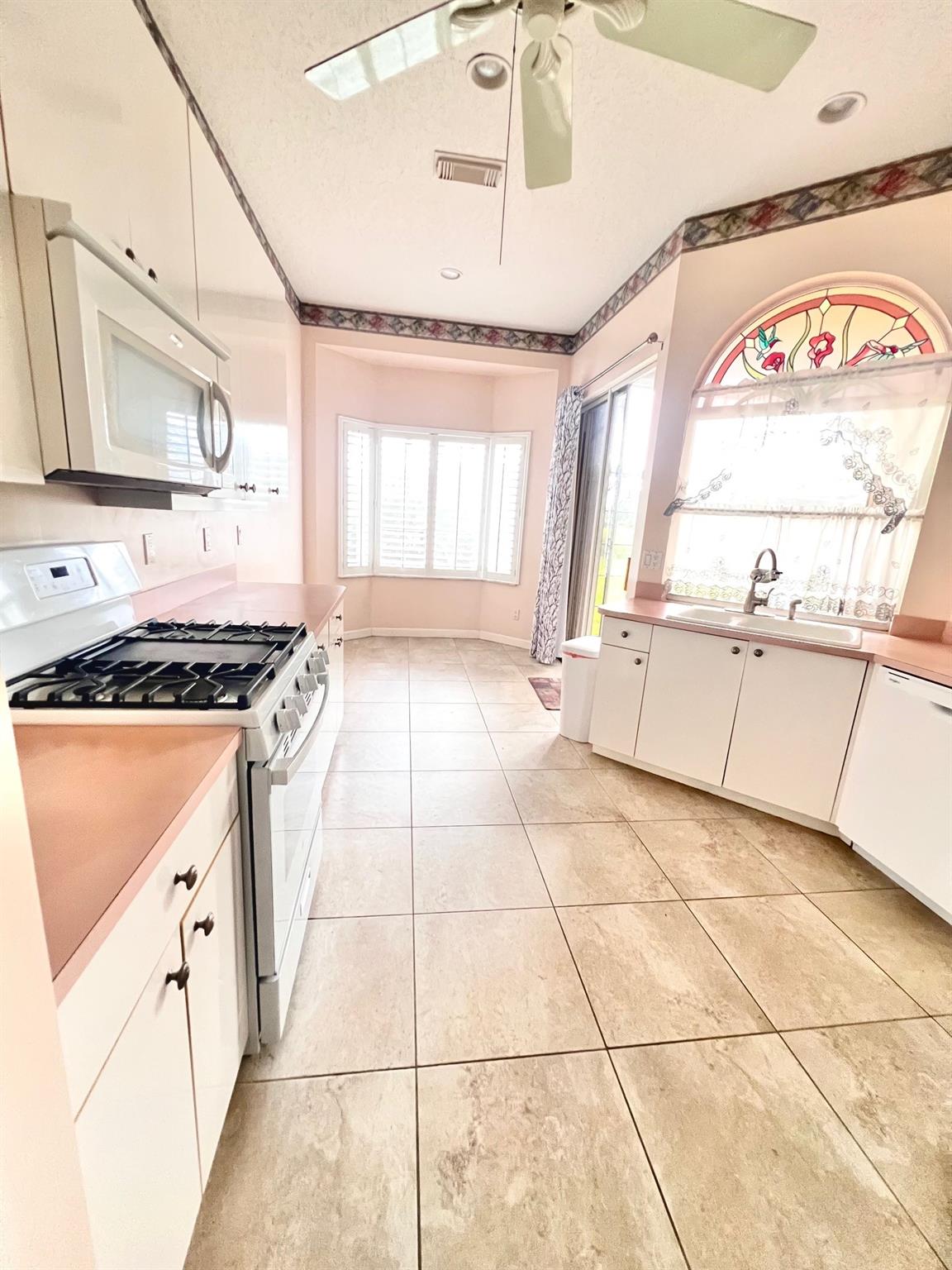 LAKE CHARLES - Residential Lease