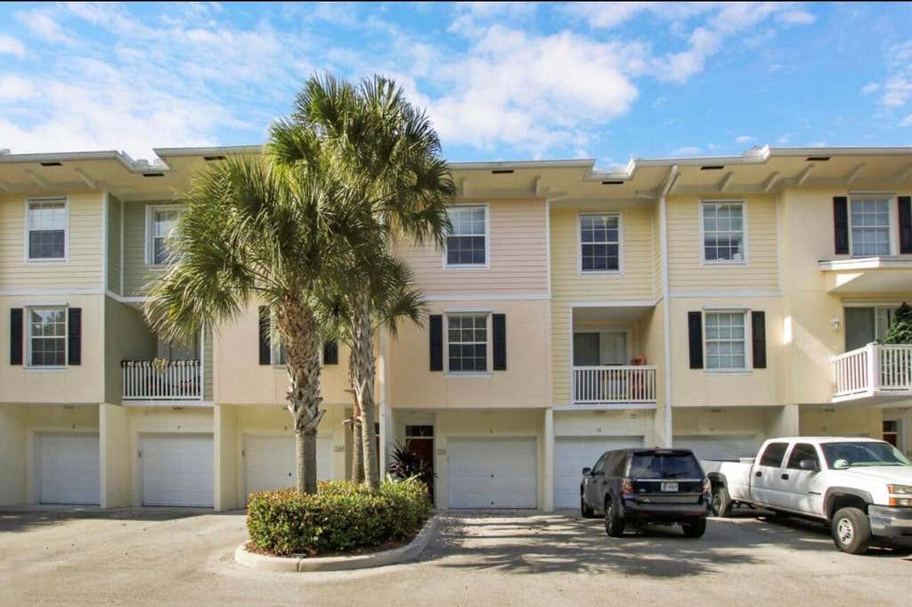 Photo of 245 Murcia Drive #204, Jupiter, FL 33458 (MLS # B26066708)