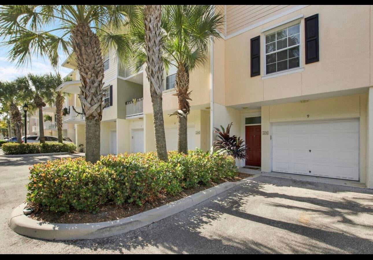 245 Murcia Drive 204