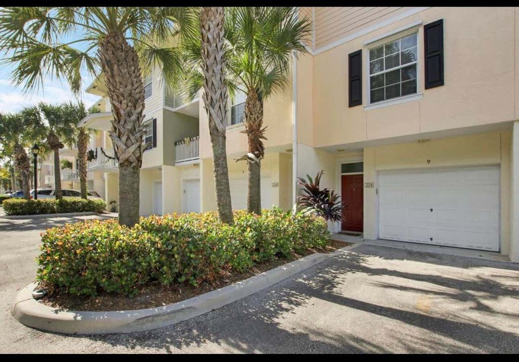 Photo of 245 Murcia Drive #204, Jupiter, FL 33458 (MLS # B26066708)