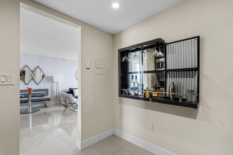 AVENTURA ELDORADO CONDO - Residential