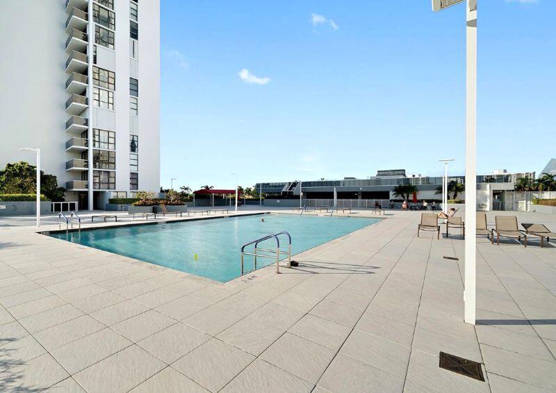 AVENTURA ELDORADO CONDO - Residential