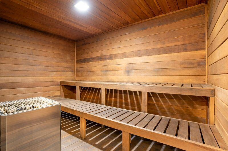 AVENTURA ELDORADO CONDO - Residential