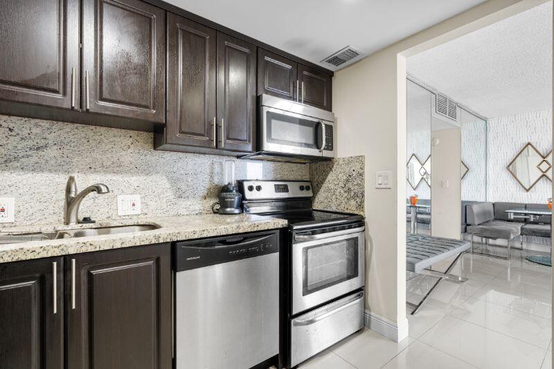 AVENTURA ELDORADO CONDO - Residential