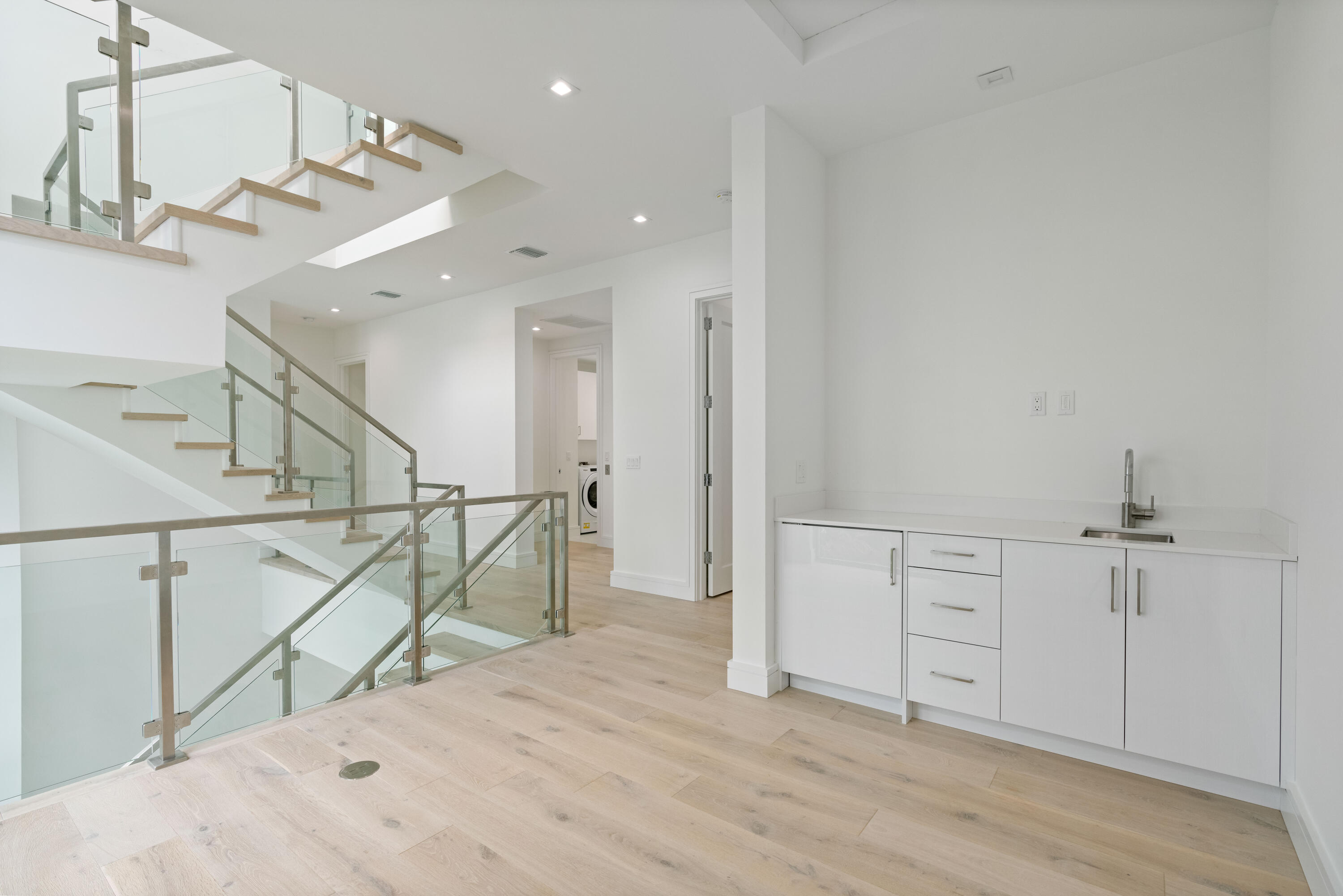 OCEAN ONE - Residential