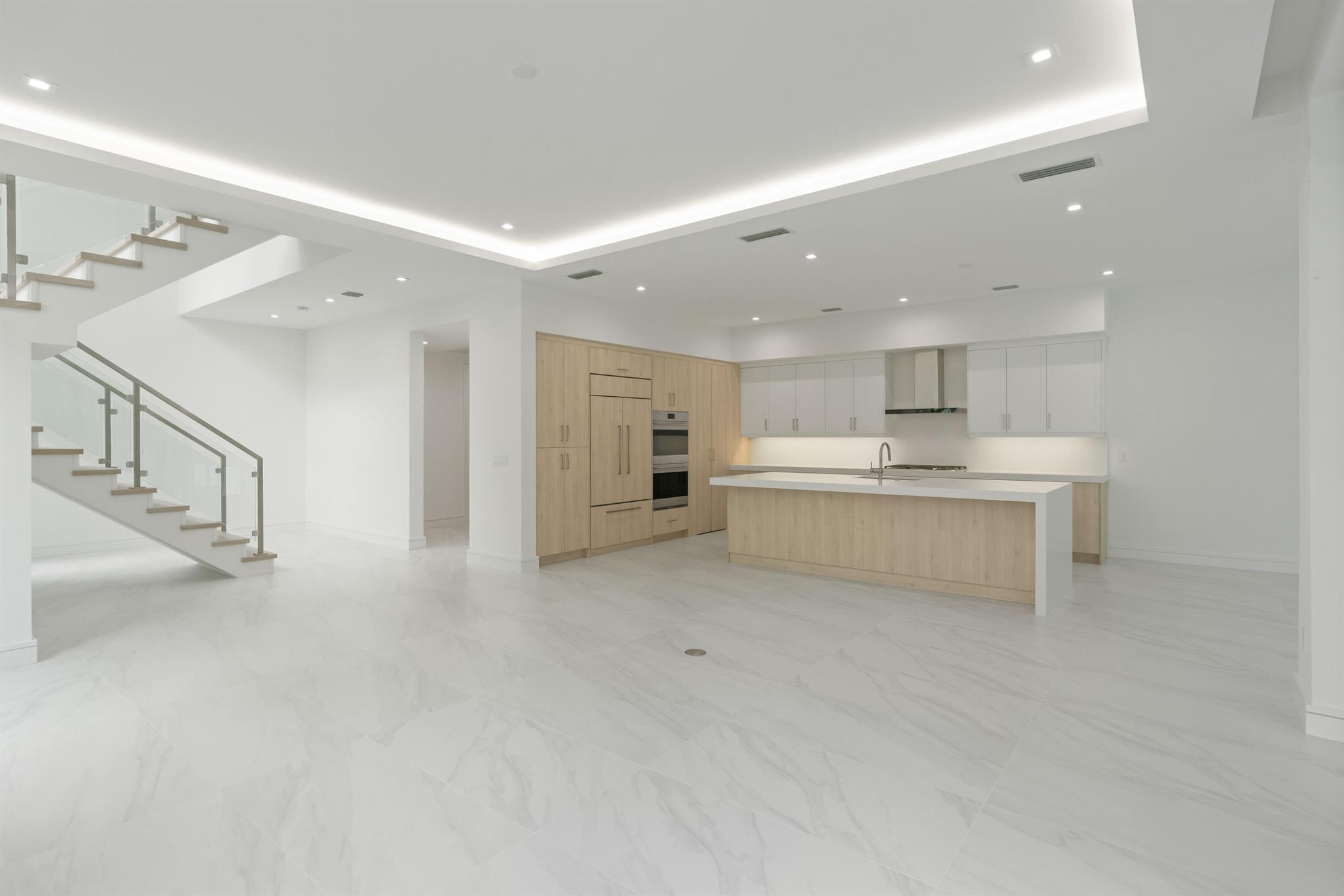 OCEAN ONE - Residential