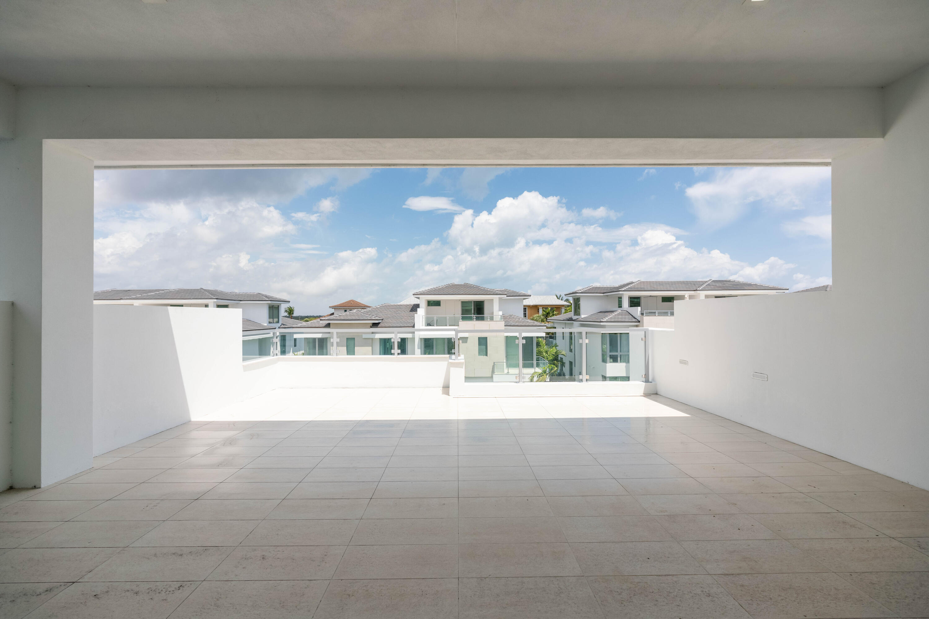 OCEAN ONE - Residential