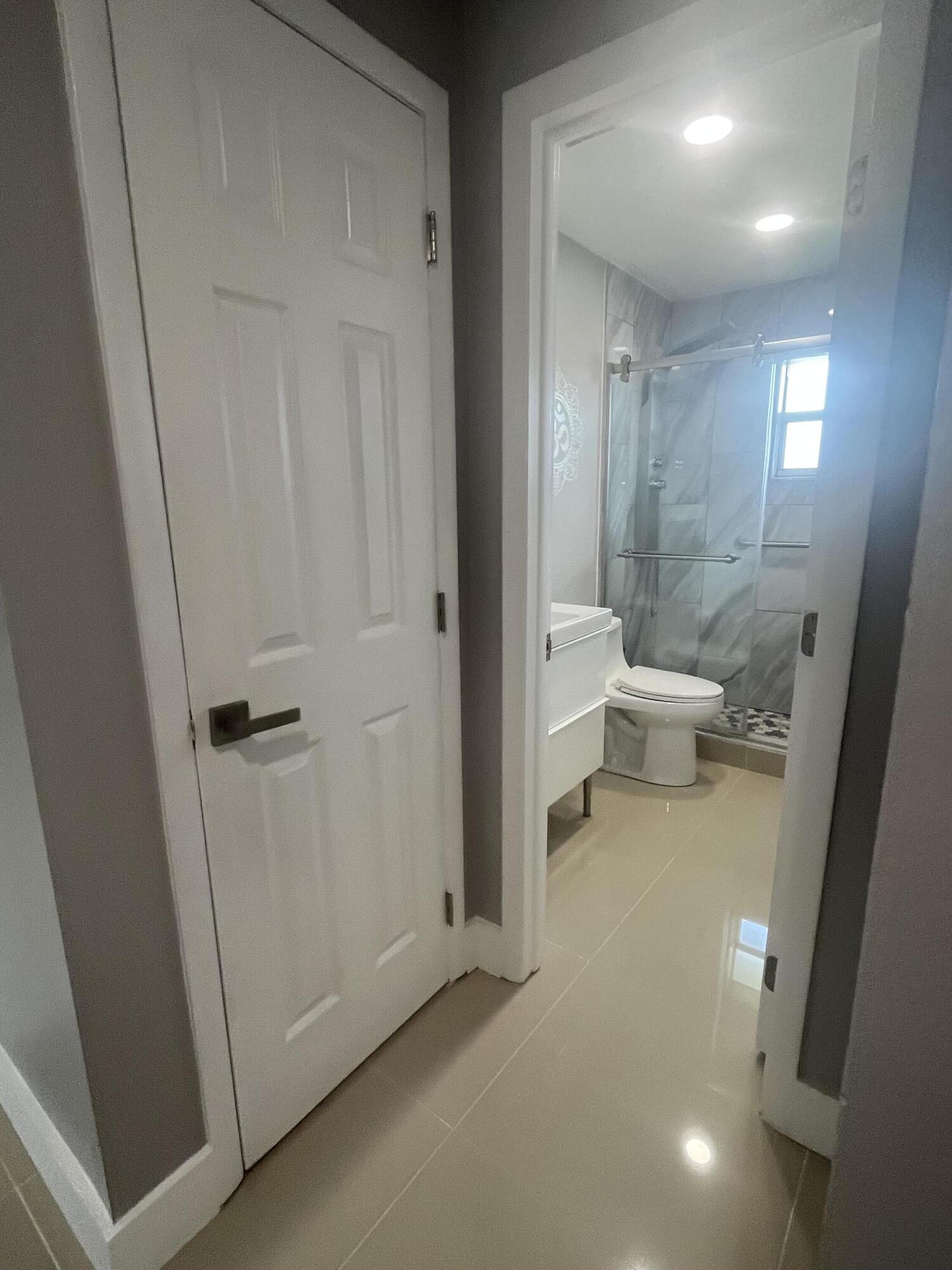 PALM BEACH LEISUREVILLE SEC 7 - Residential