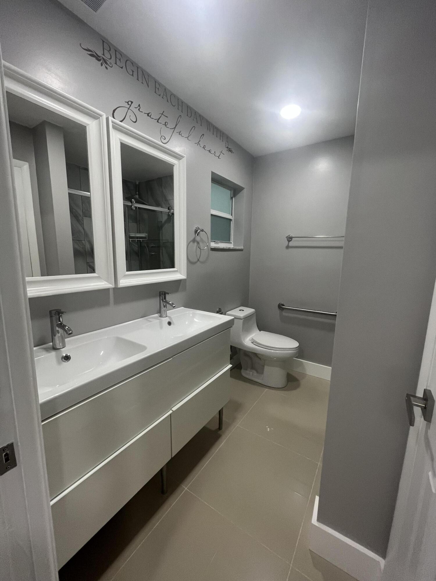 PALM BEACH LEISUREVILLE SEC 7 - Residential